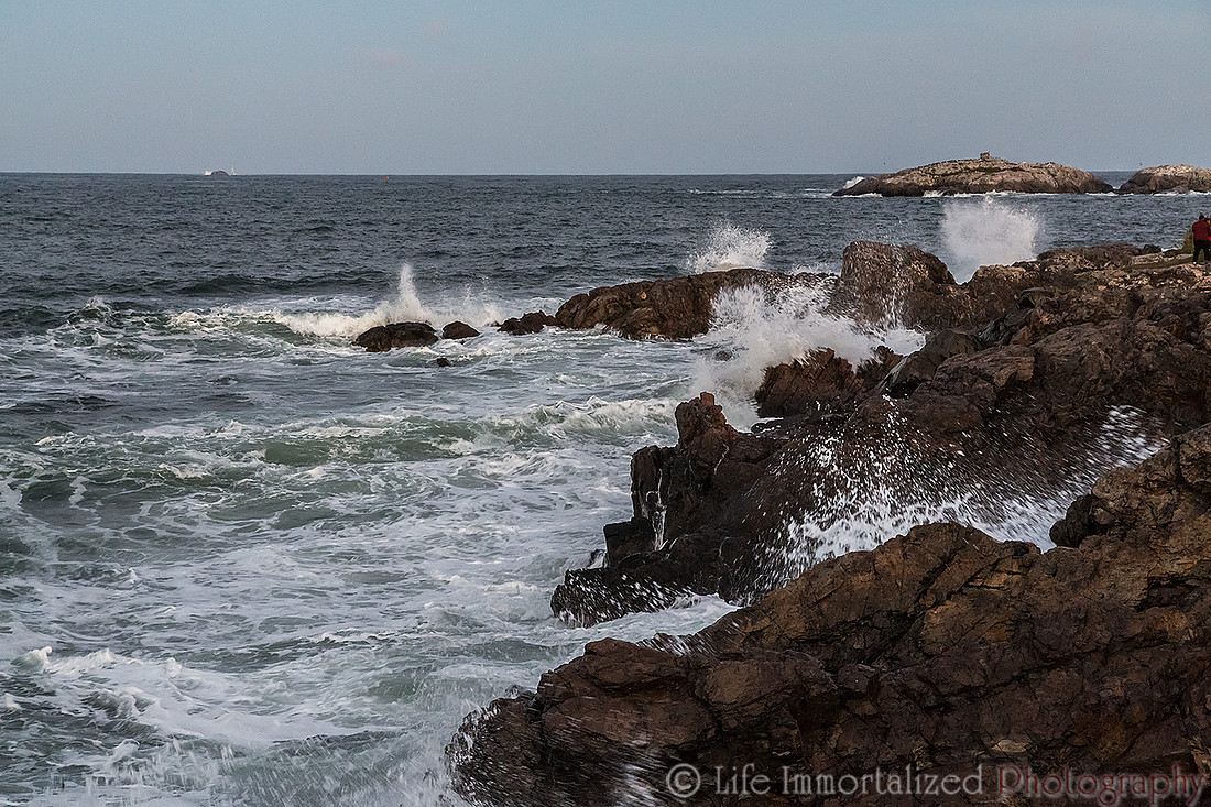 Crashing Waves
