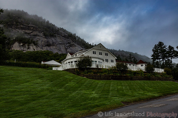 White Mountain Hotel and Resort